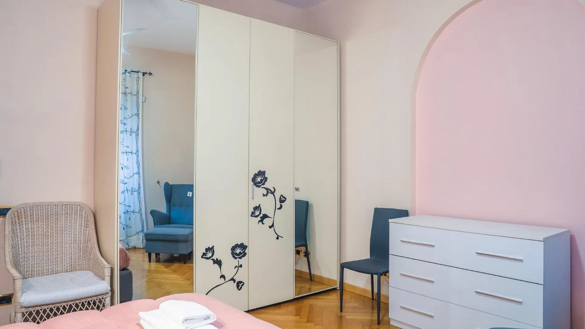 Ubaldi Home - 2 Stops From San Pietro Рим